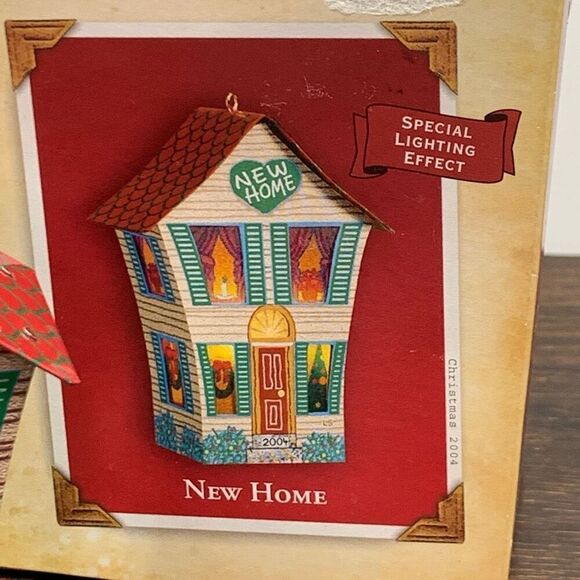 Hallmark new home ornament 2004  - Picture 2 of 4
